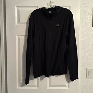 Arc’teryx Hooded Half Zip Pullover